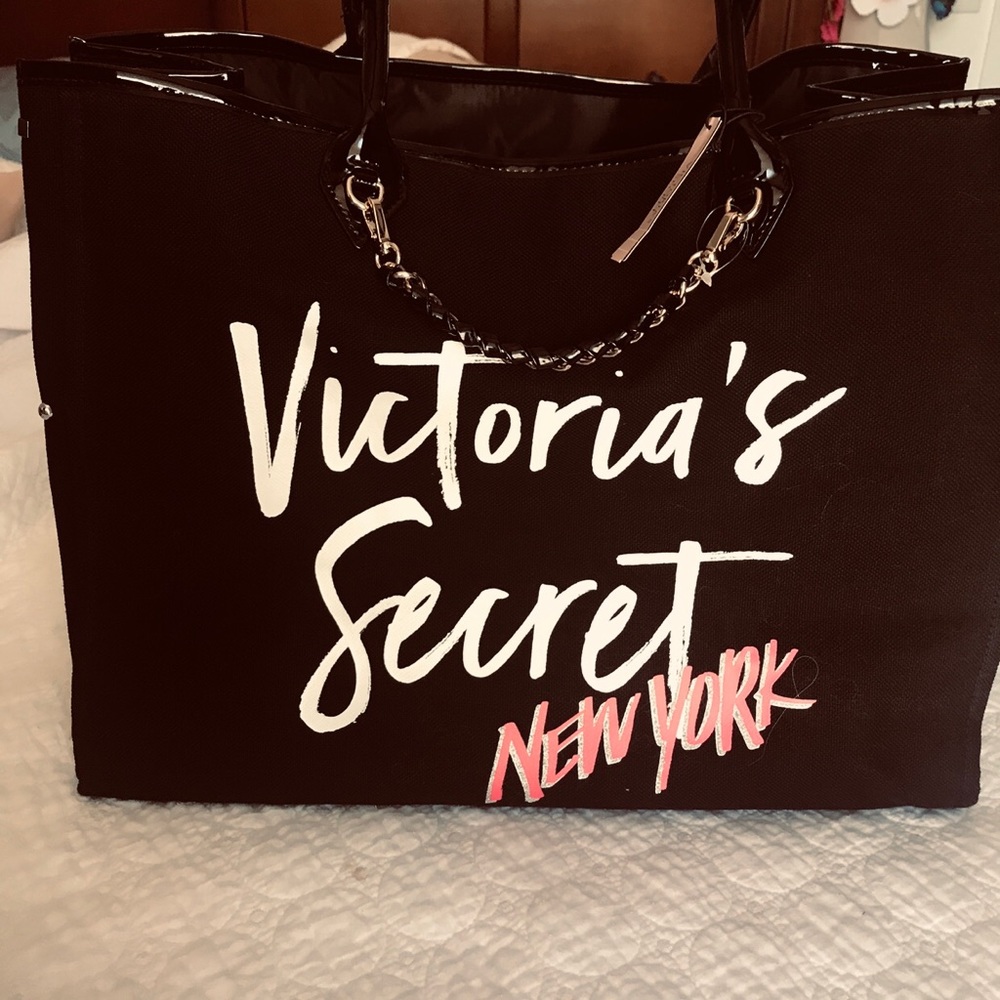 Victoria’s Secret tote bag ❇️✨🔆
